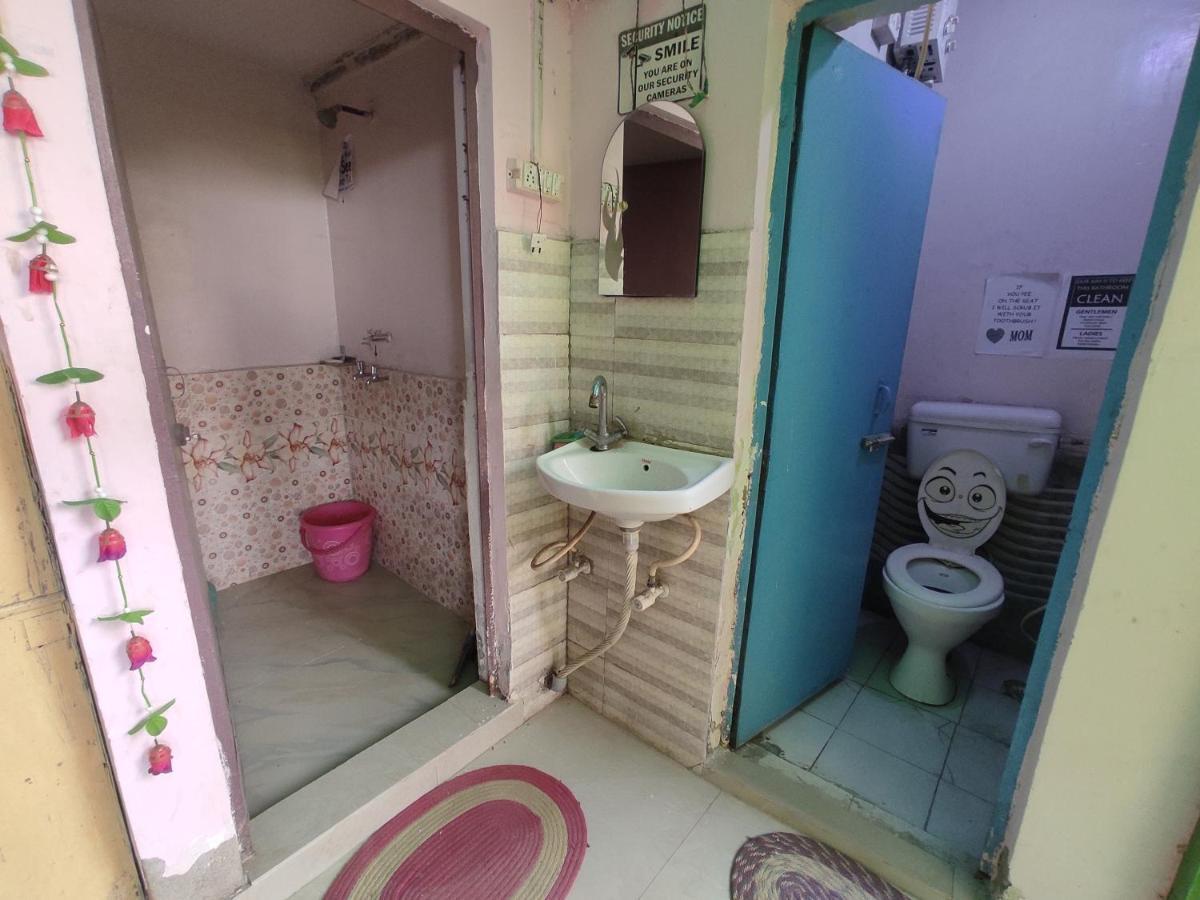 Superinn Home Stay& Guest House アーグラ エクステリア 写真