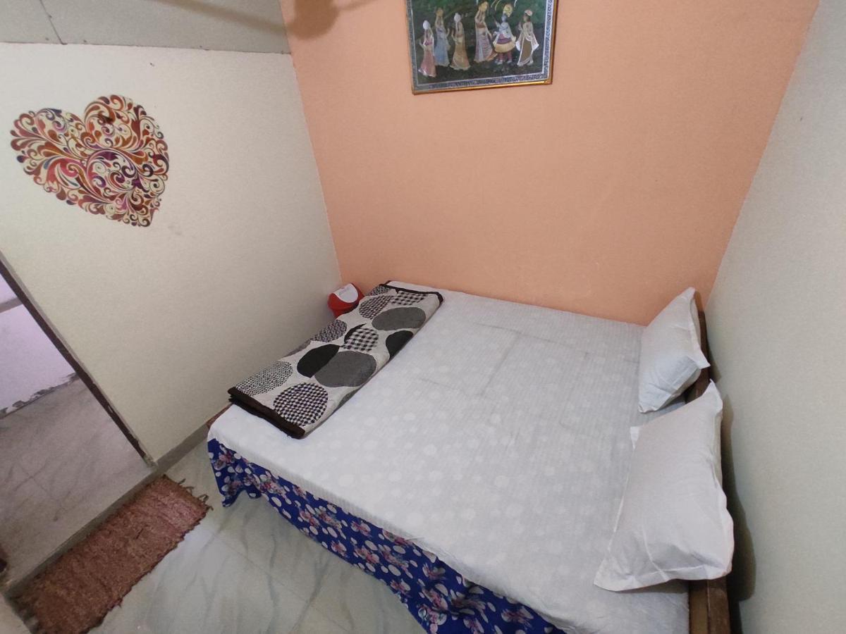 Superinn Home Stay& Guest House アーグラ エクステリア 写真