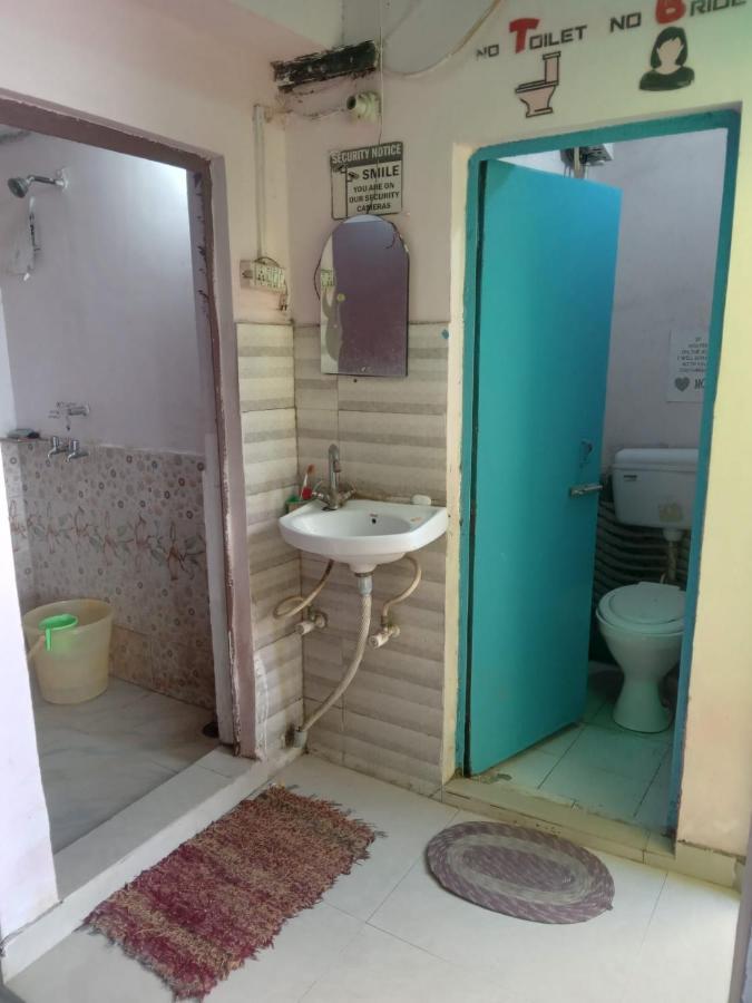Superinn Home Stay& Guest House アーグラ エクステリア 写真